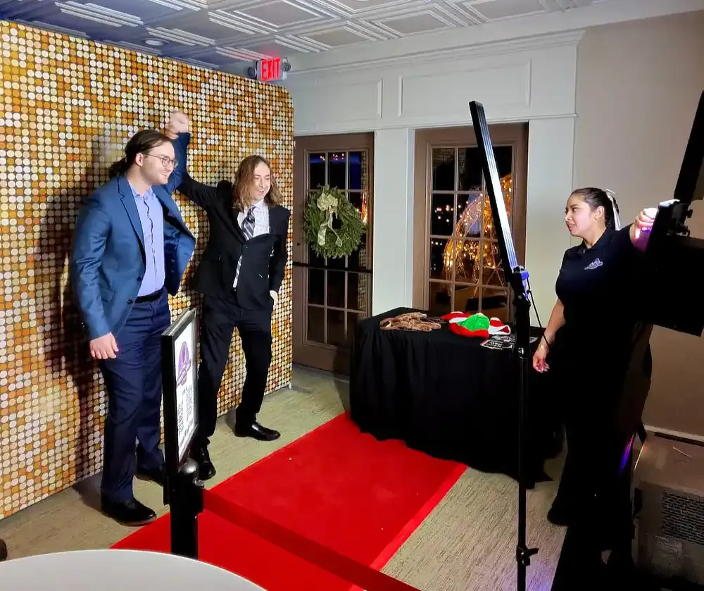 Interactive Mirror Photo Booths NJ NY